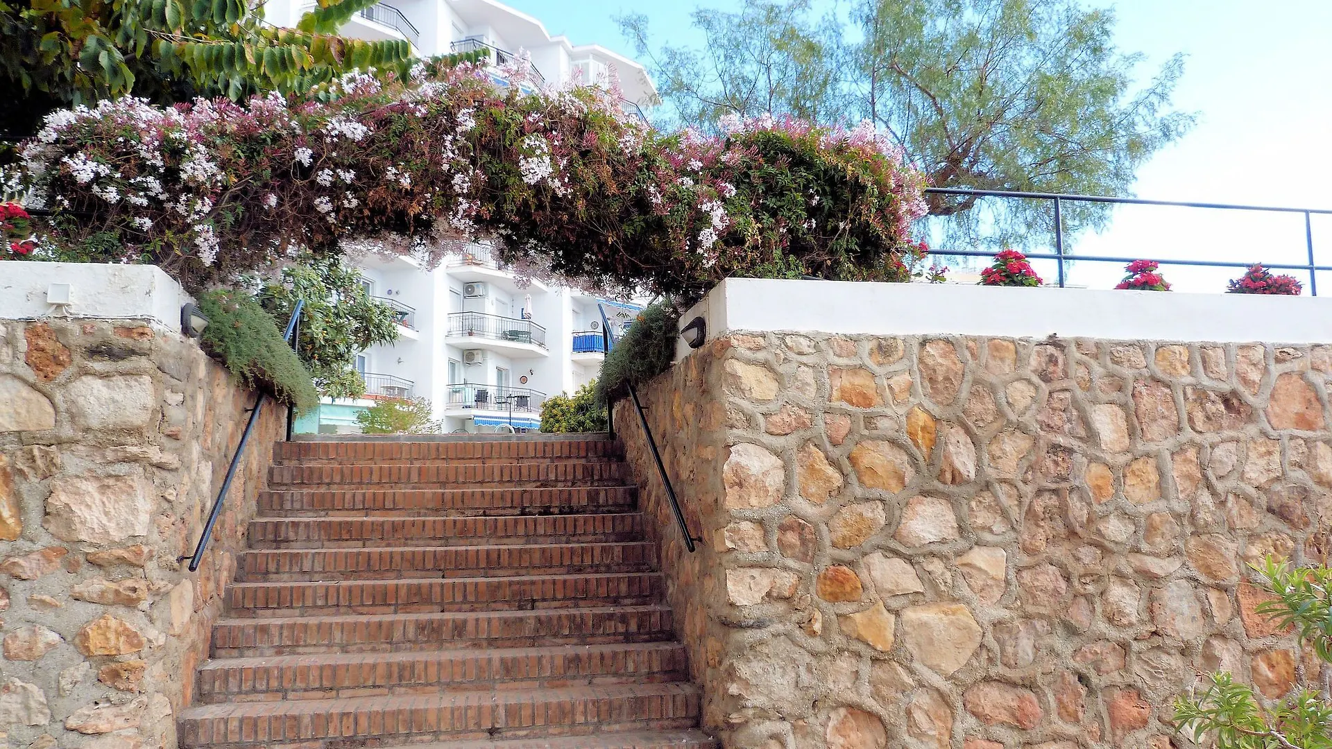 Almijara Nerja Apartment